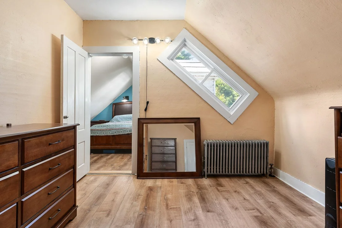 Photo of 276 Central