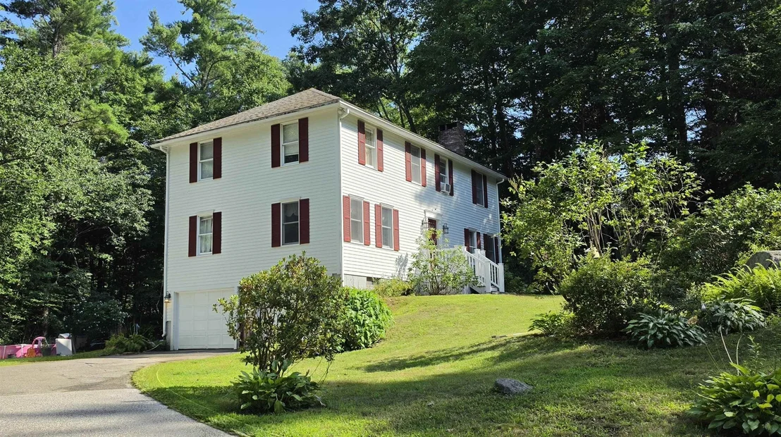 Photo of 2 Greenleaf