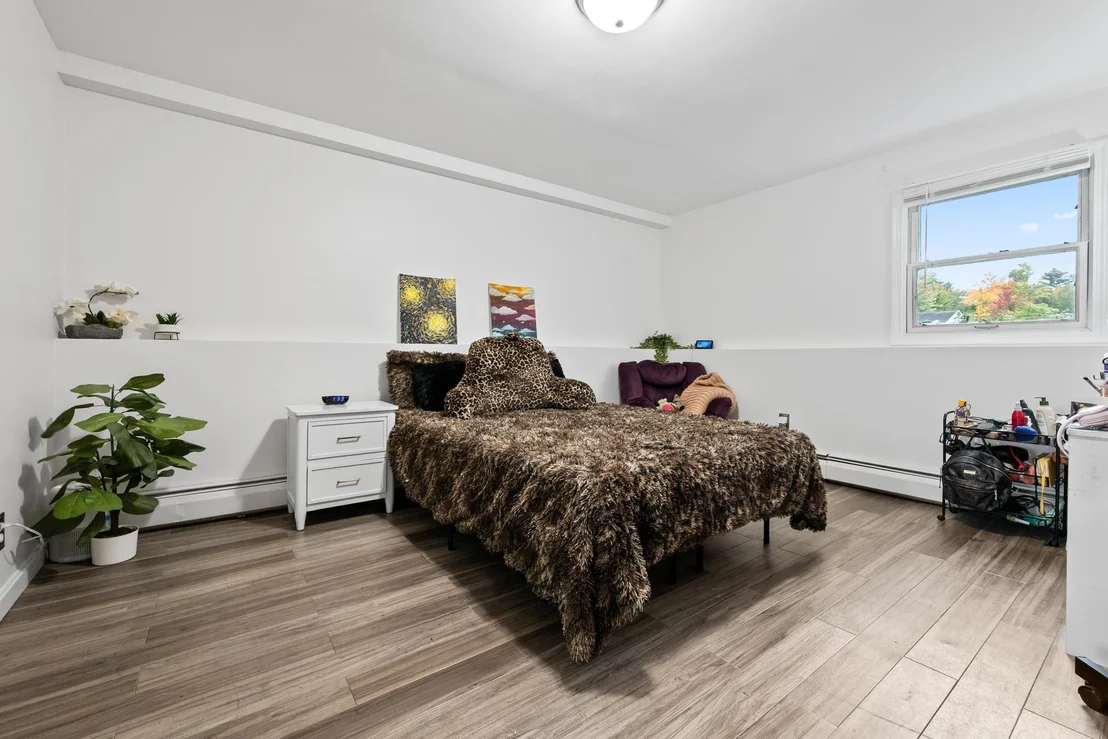 Photo of 42 Crestwood
