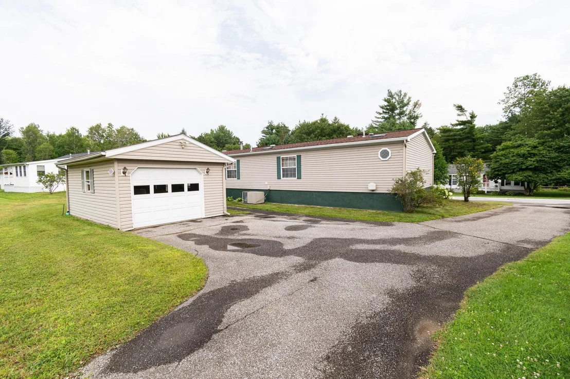 Photo of 611 Meadowbend