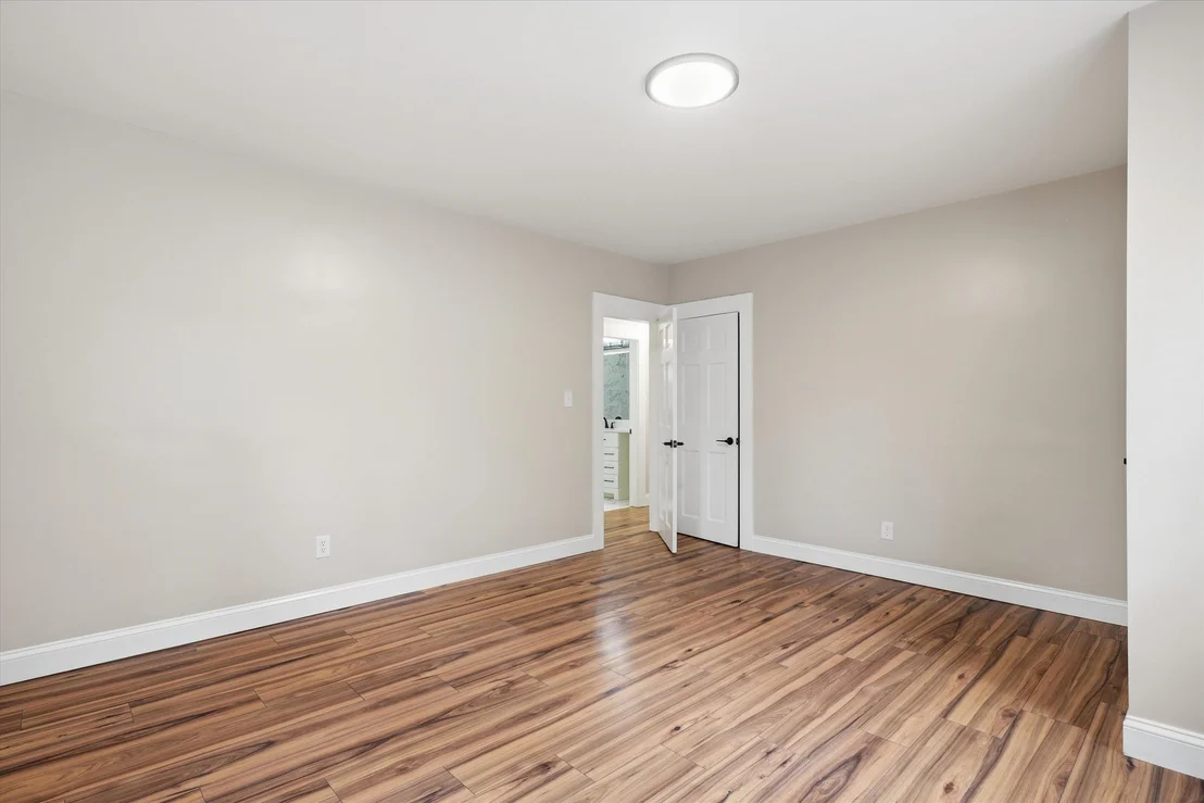 Photo of 293 Lawrence