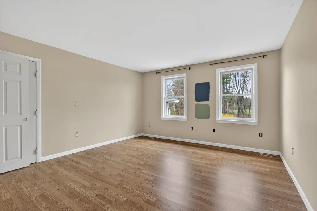 Photo of 12 LeClair