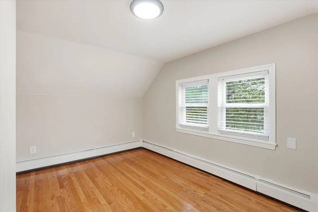 Photo of 293 Lawrence