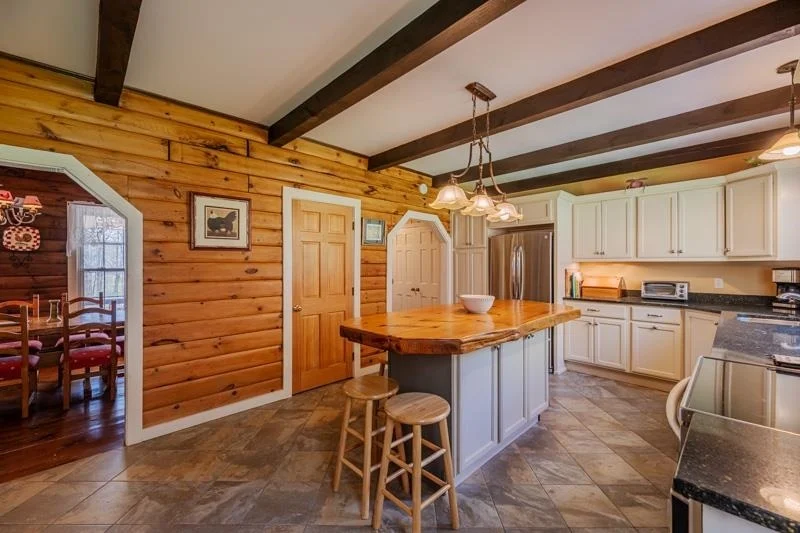 Photo of 1731 Three Maple