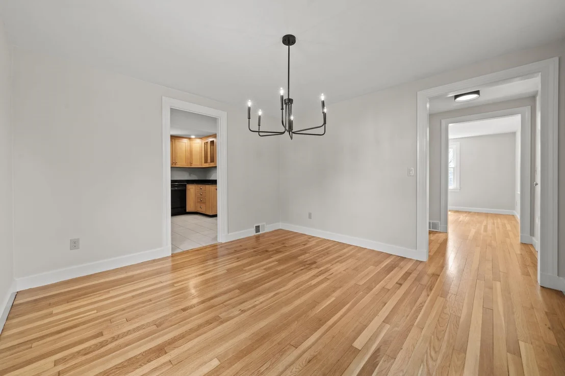 Photo of 9 Hillside