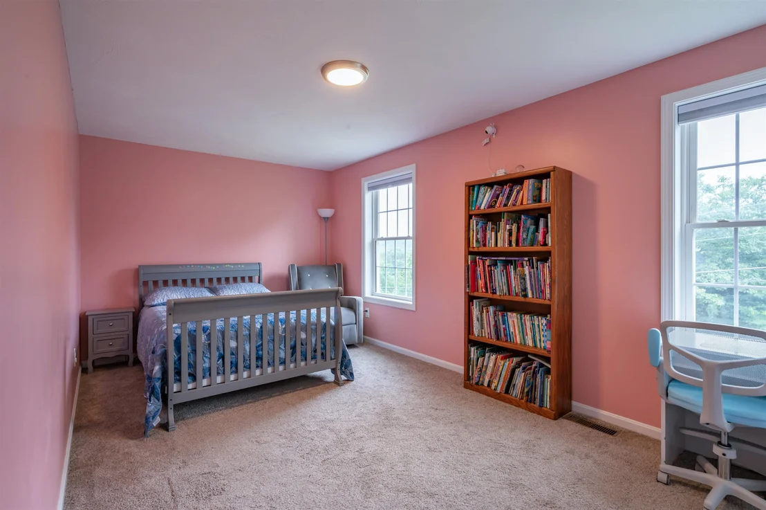 Photo of 885 Mason