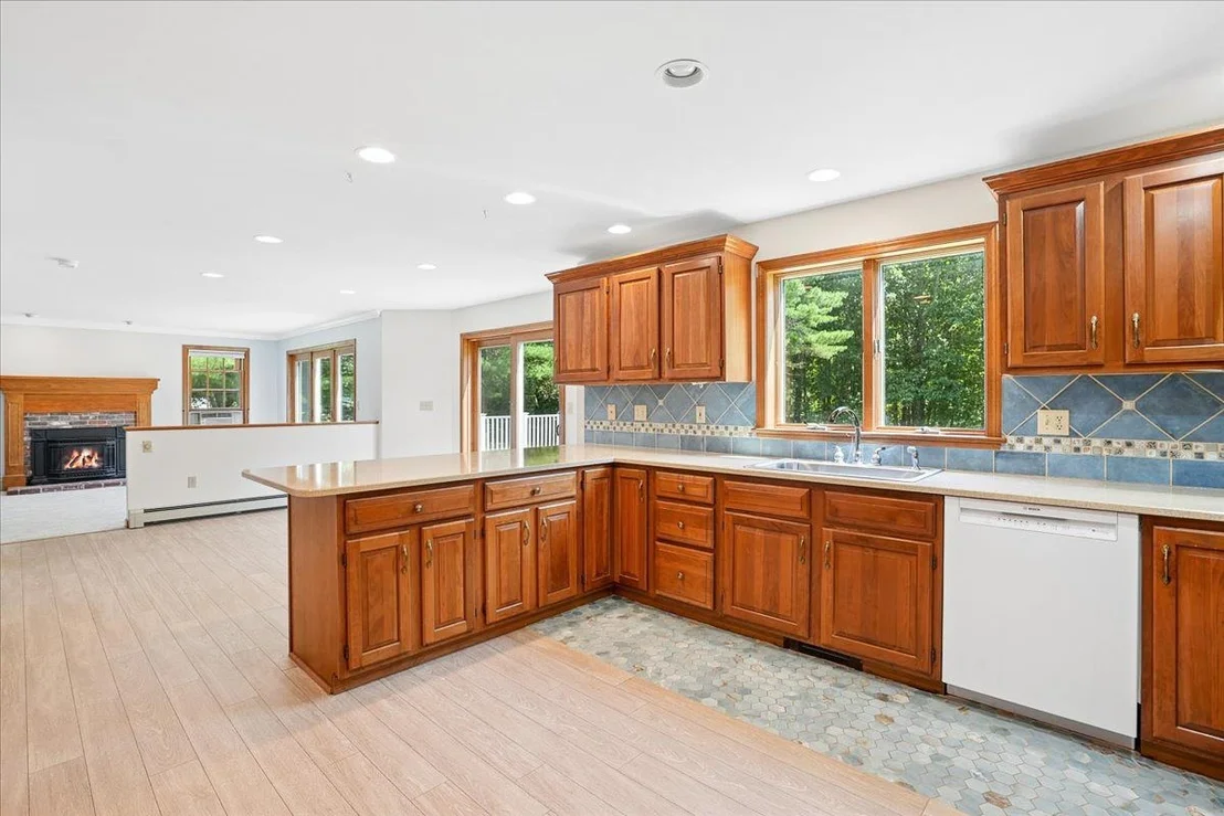 Photo of 106 Gorham Pond