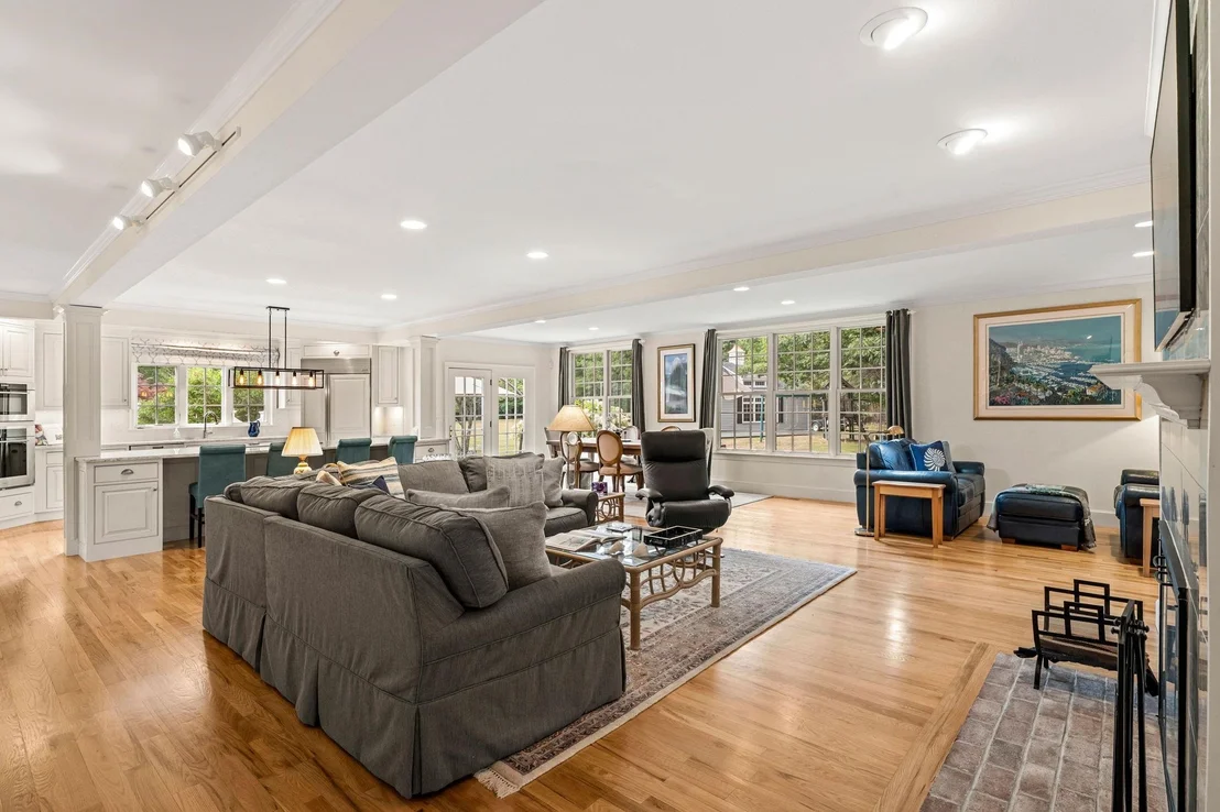 Photo of 21 Garland