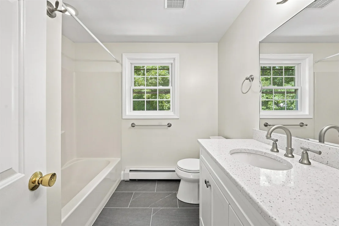 Photo of 9 Alexandra