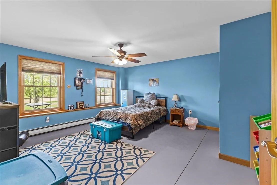 Photo of 28 Rileys