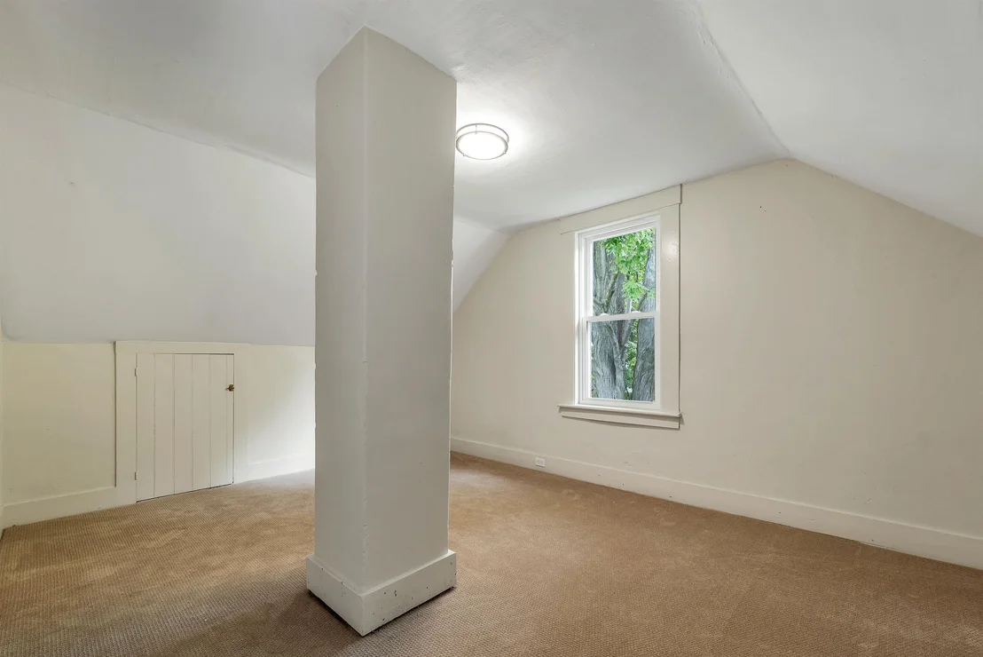 Photo of 33 Spruce