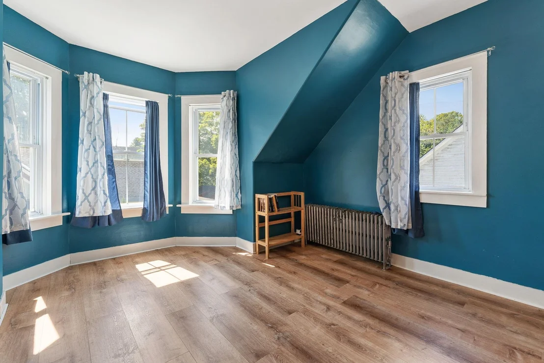 Photo of 276 Central