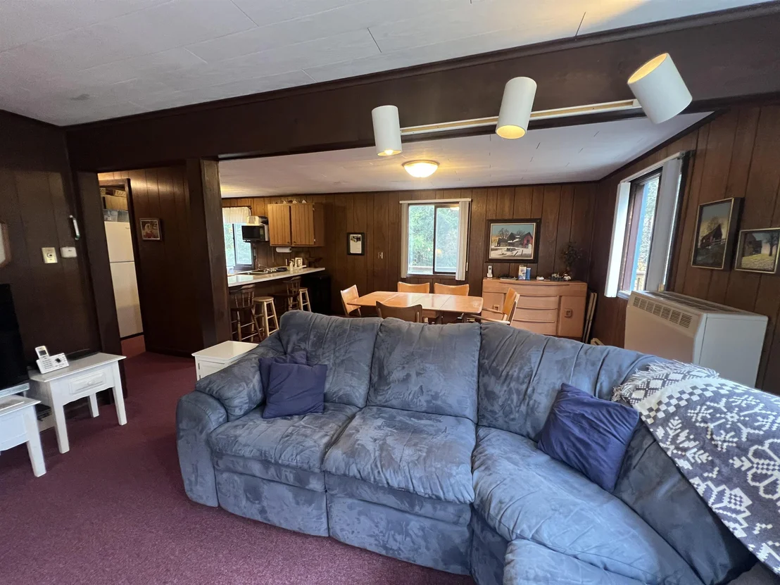 Photo of 40 Ellis Brook
