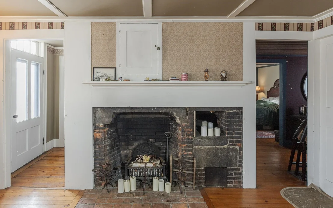 Photo of 658 Main