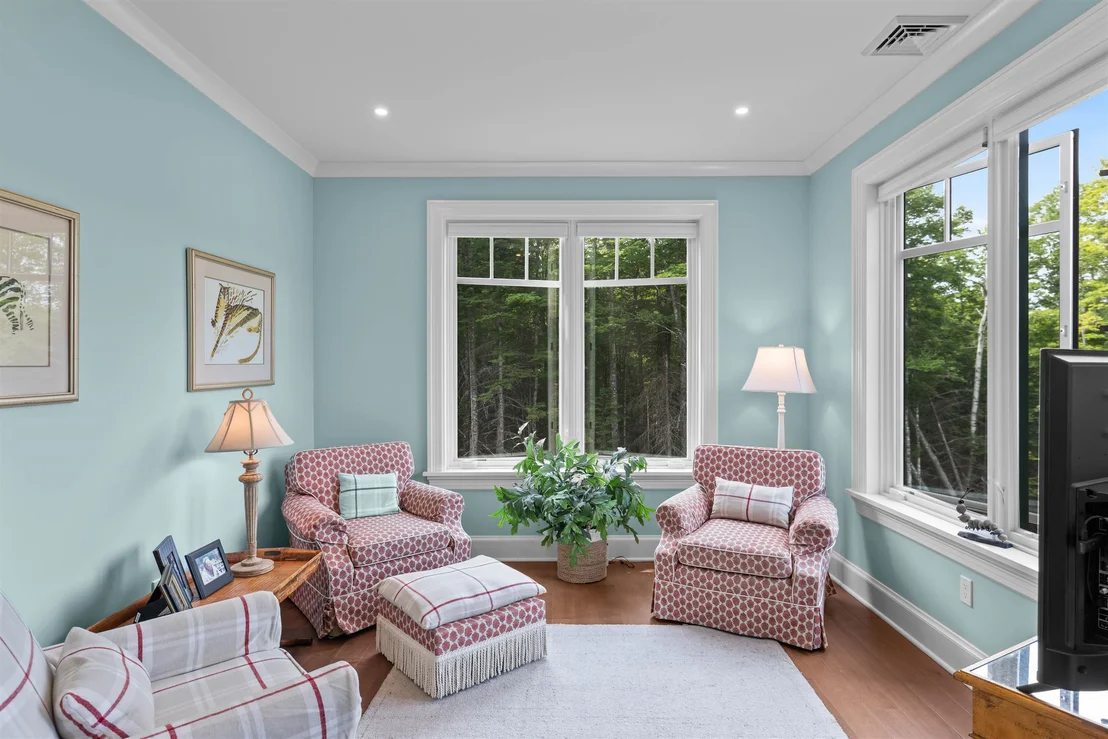 Photo of 32 Mountain View