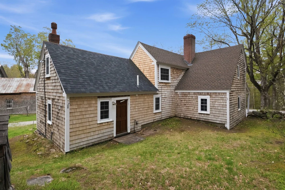 Photo of 275 Granite
