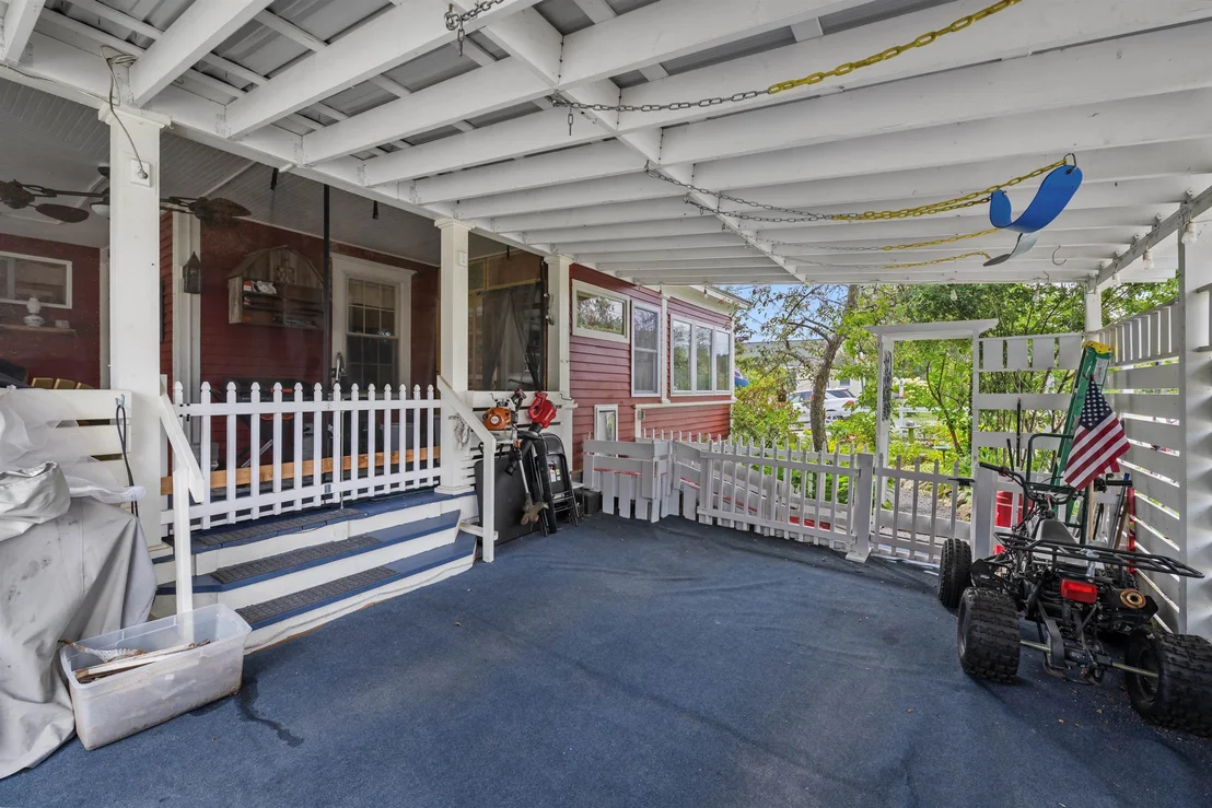 Photo of 38 Pershing