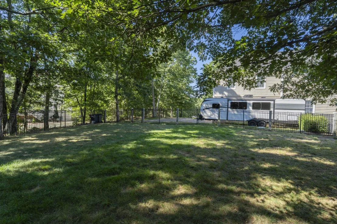 Photo of 3 Duston