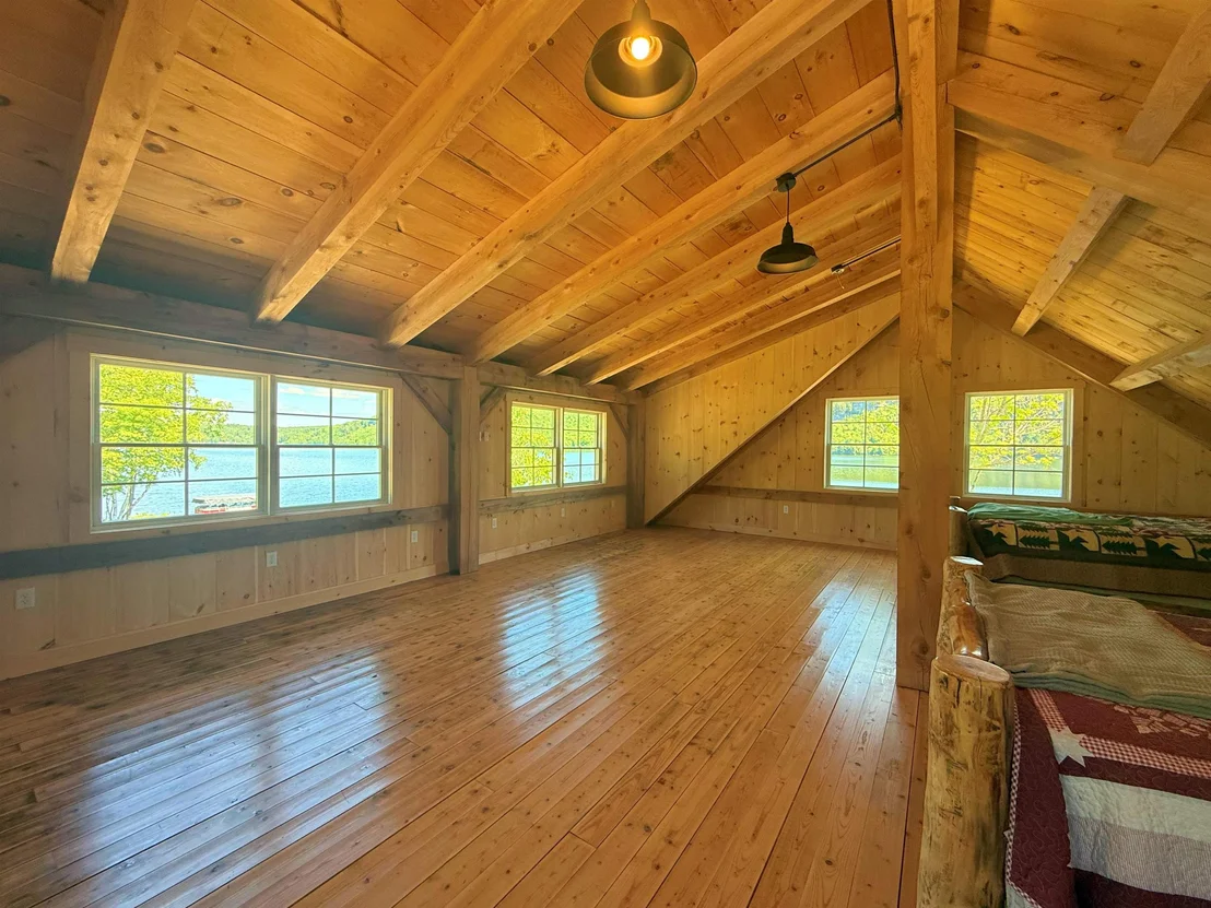 Photo of 1027 South Barton