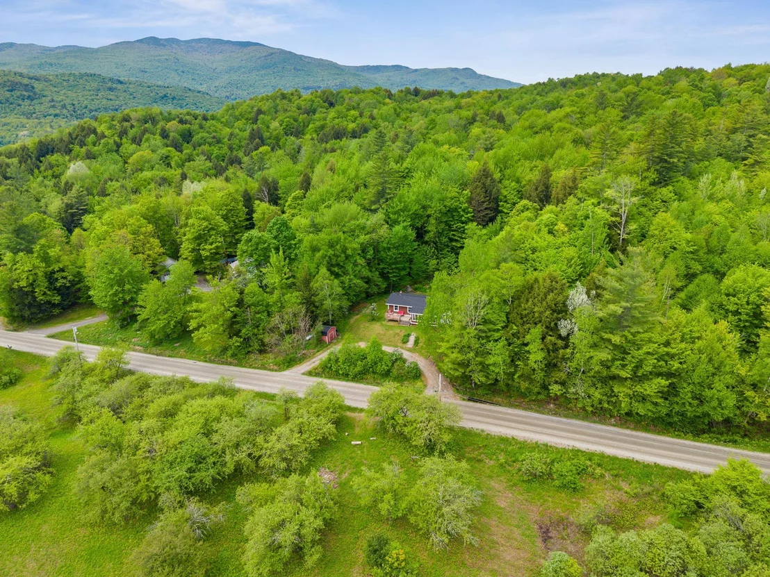 Photo of 387 Foote Brook
