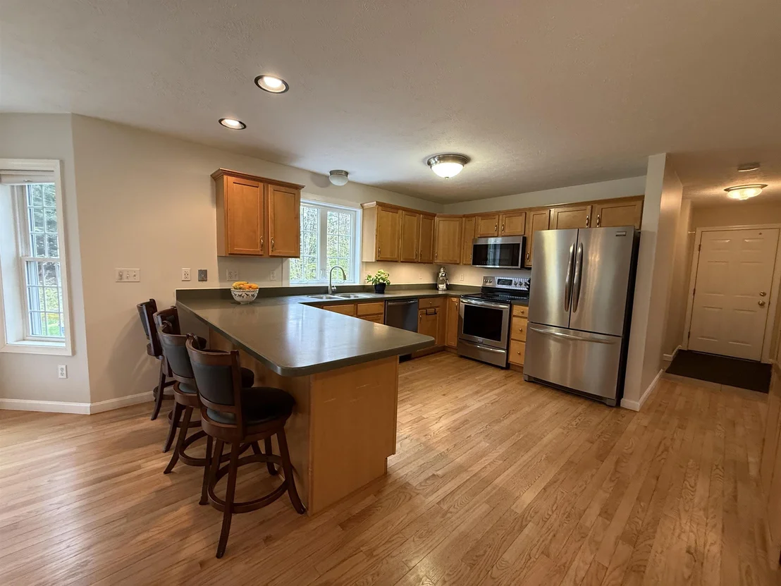 Photo of 28 Fieldstone