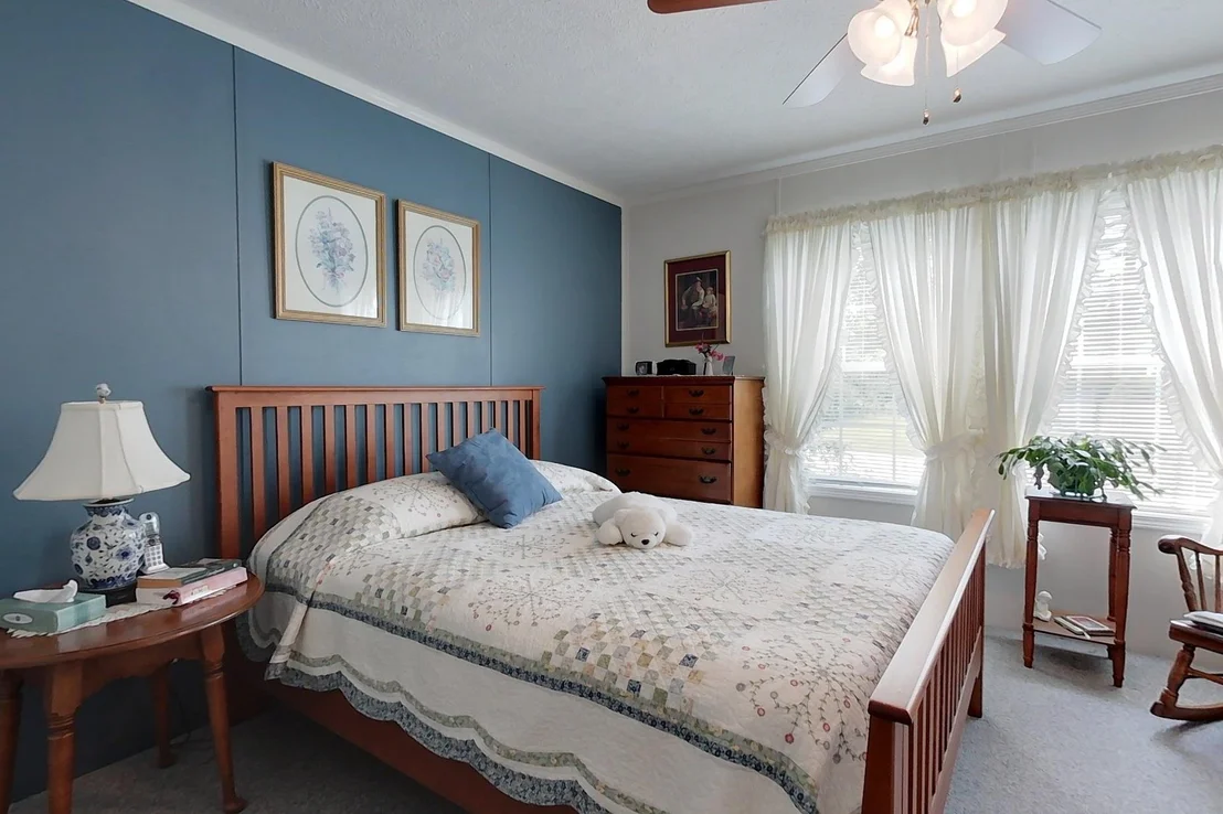 Photo of 6 Mapleshade