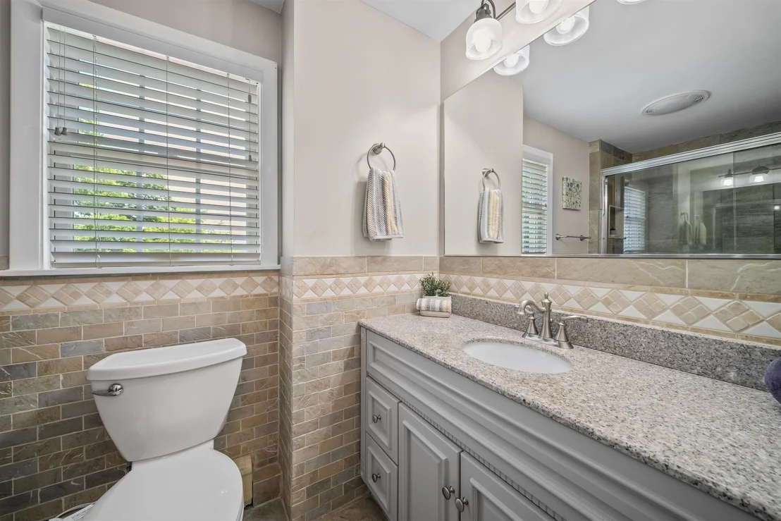 Photo of 232 Dover Point