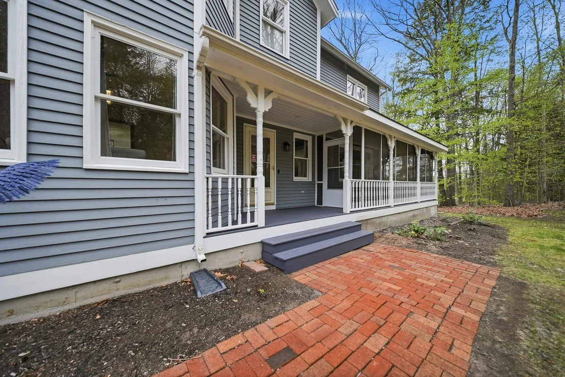 Photo of 142 Forestview