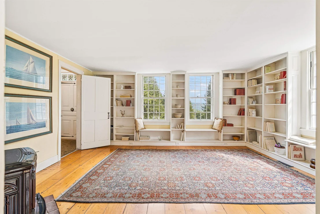 Photo of 408 Ridge