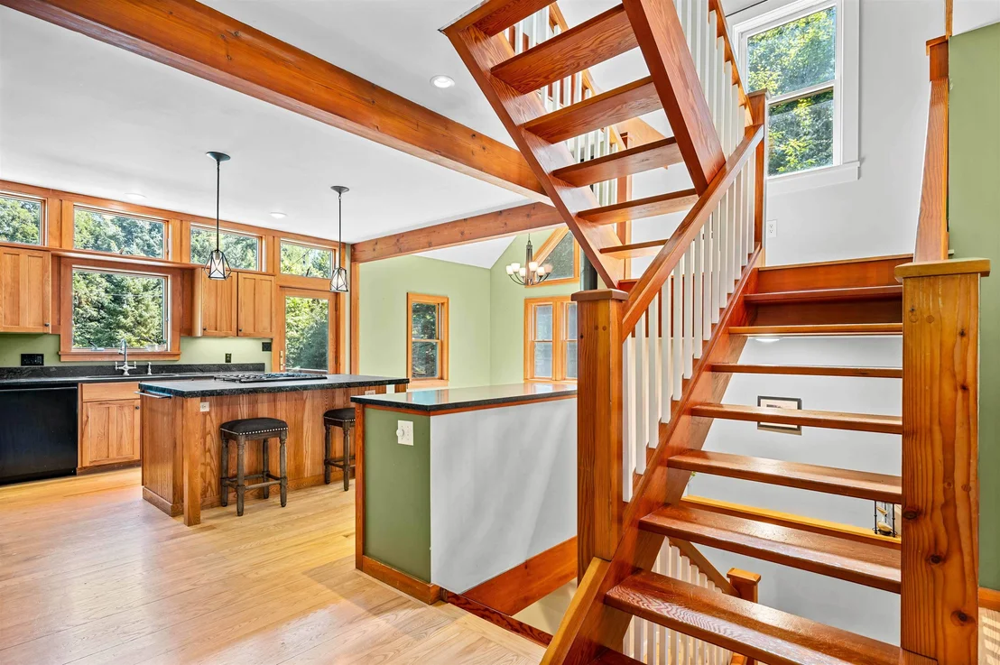 Photo of 111 Pine Tree
