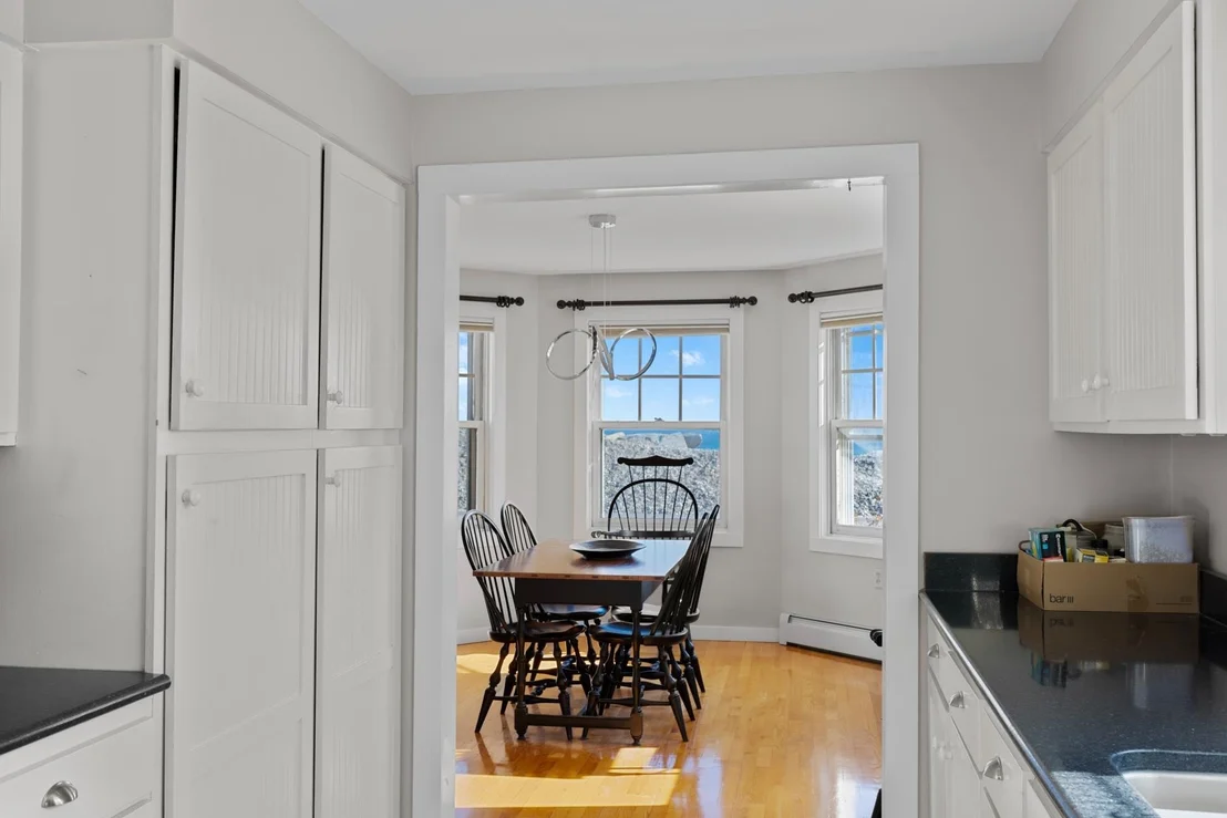 Photo of 1643 Ocean