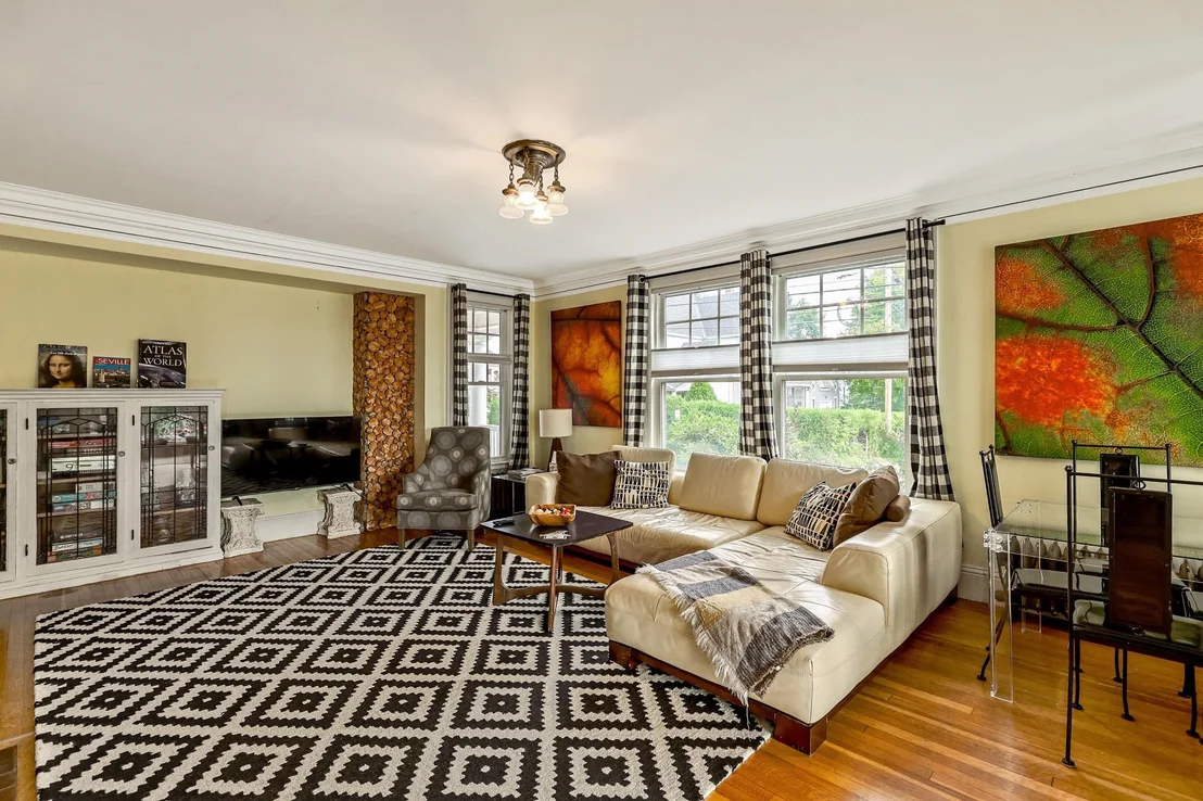 Photo of 152 Second