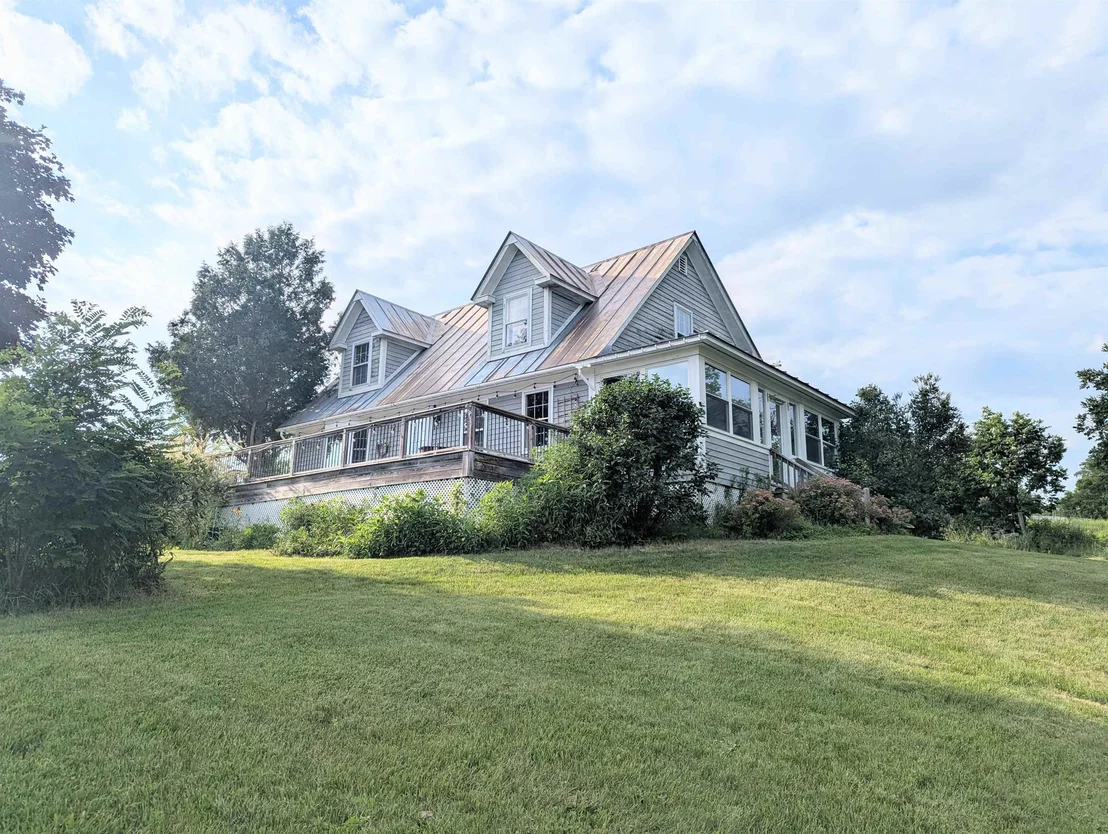 Photo of 3954 West Barnet