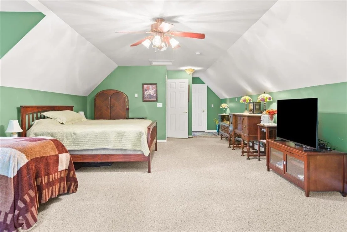 Photo of 548 Silver Pine