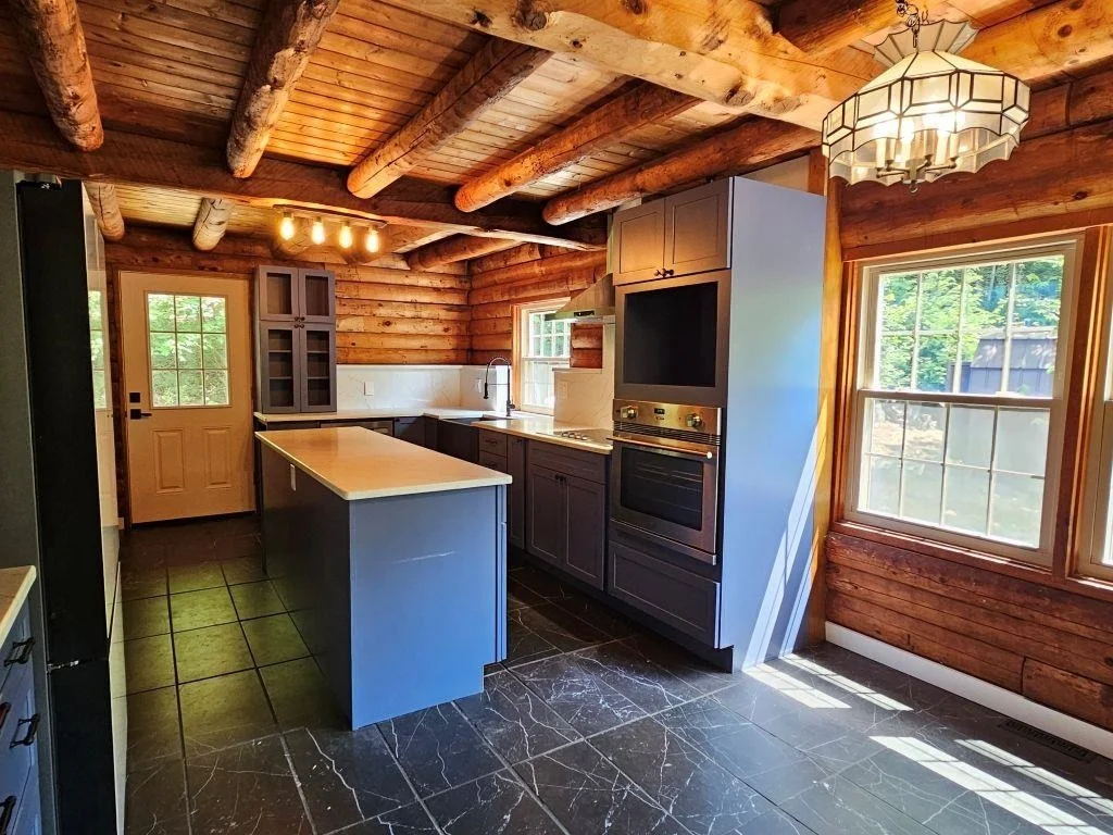 Photo of 423 Old Walpole