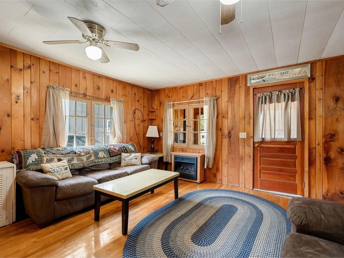 Photo of 33 Campano