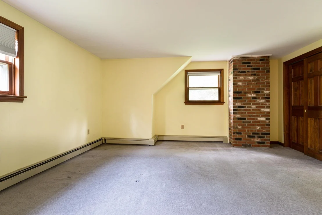 Photo of 70 Old Jaffrey