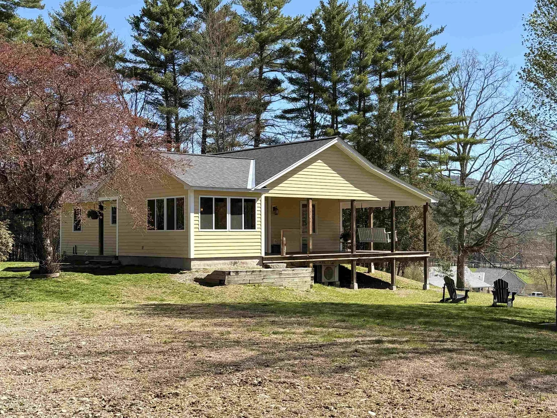 Photo of 88 Dummerston Station