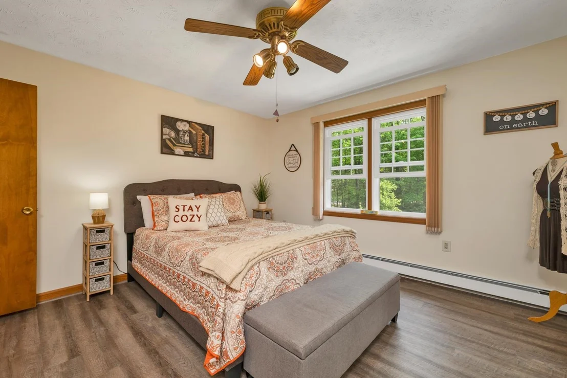 Photo of 52 Meadow