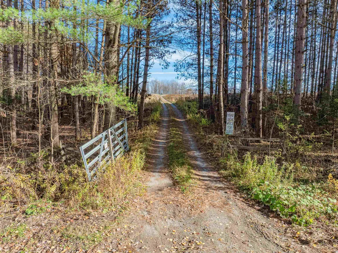 Photo of 2100 Clay Hill