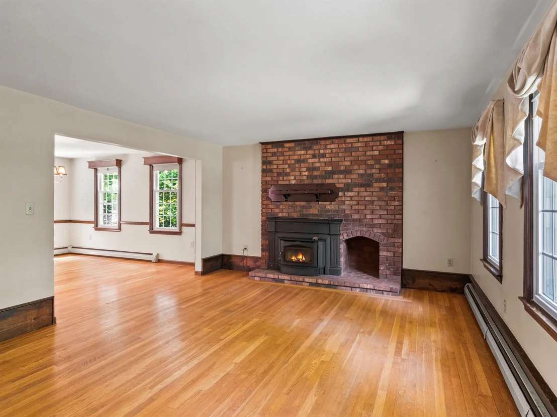 Photo of 35 Sawyer