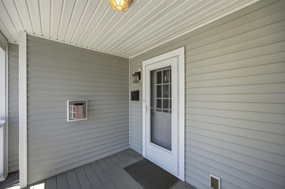 Photo of 48 Adams