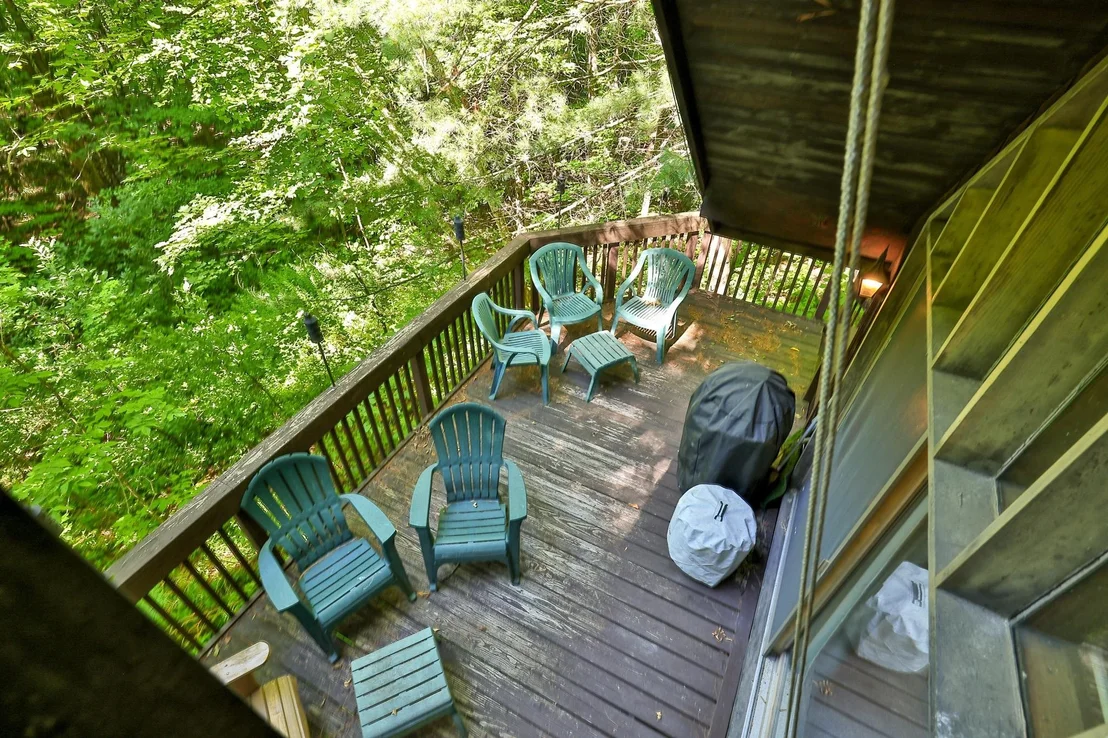 Photo of 212 Falcon Loop East