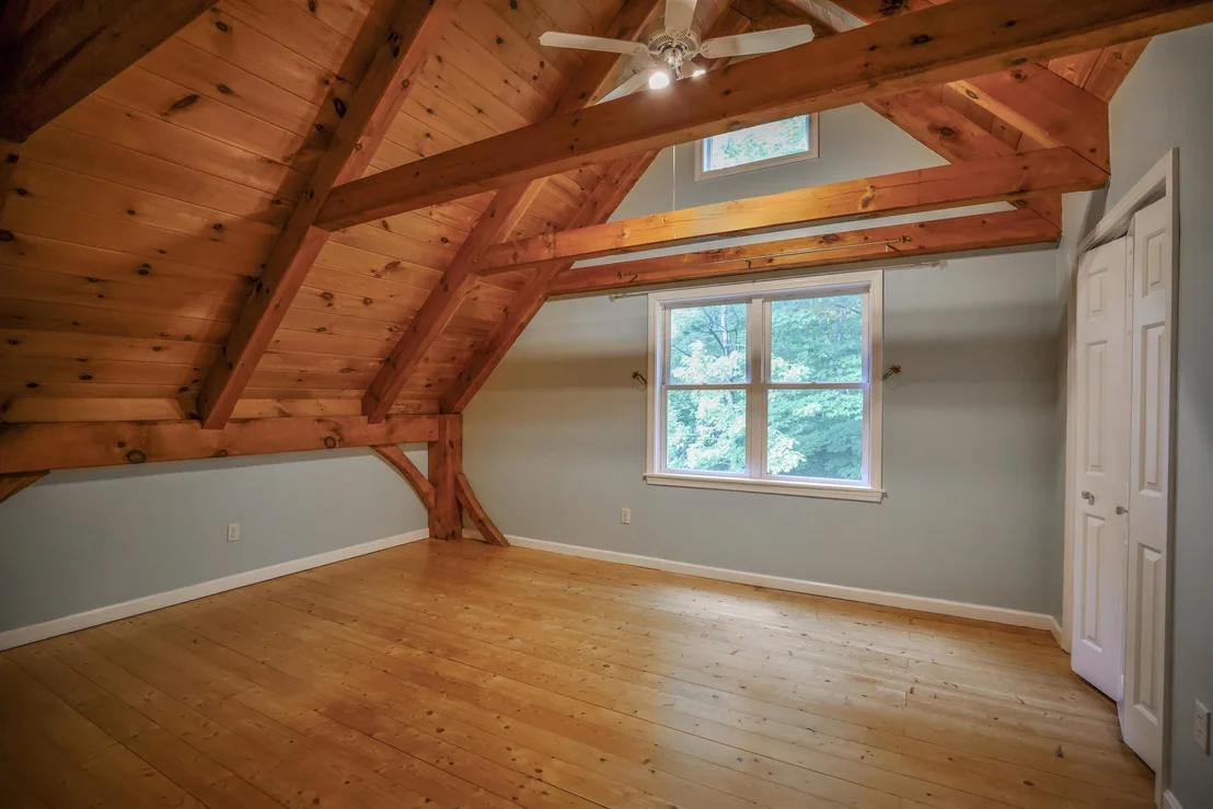 Photo of 570 Upper Meehan