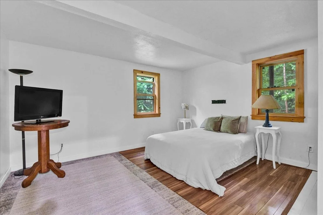 Photo of 929 Codding Hollow