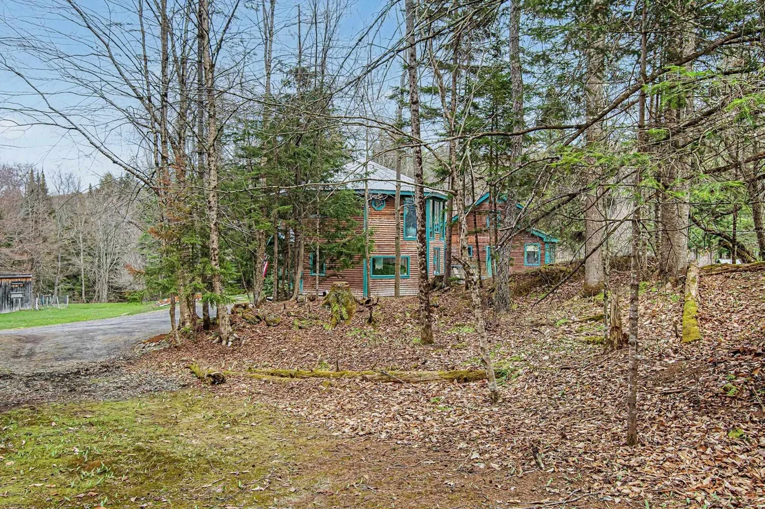 Photo of 2212 Symonds Mill
