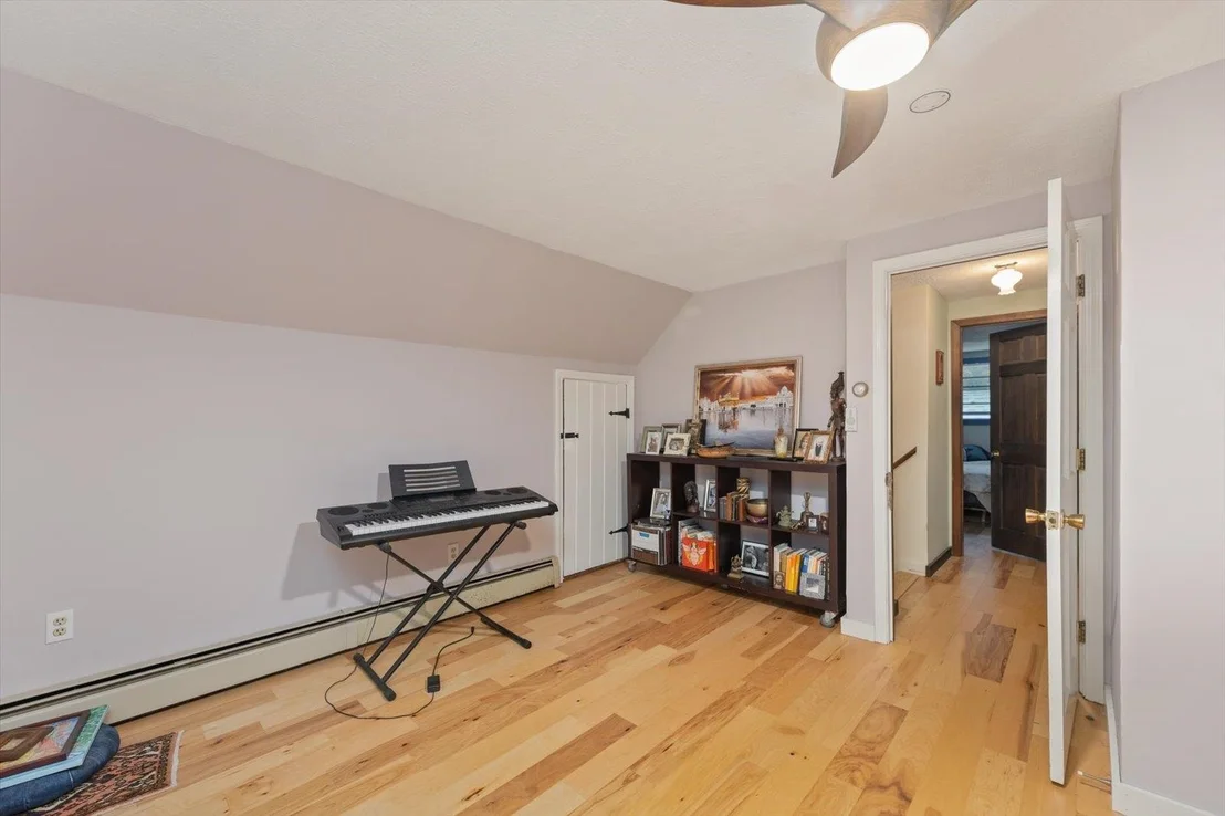 Photo of 27 Boulder
