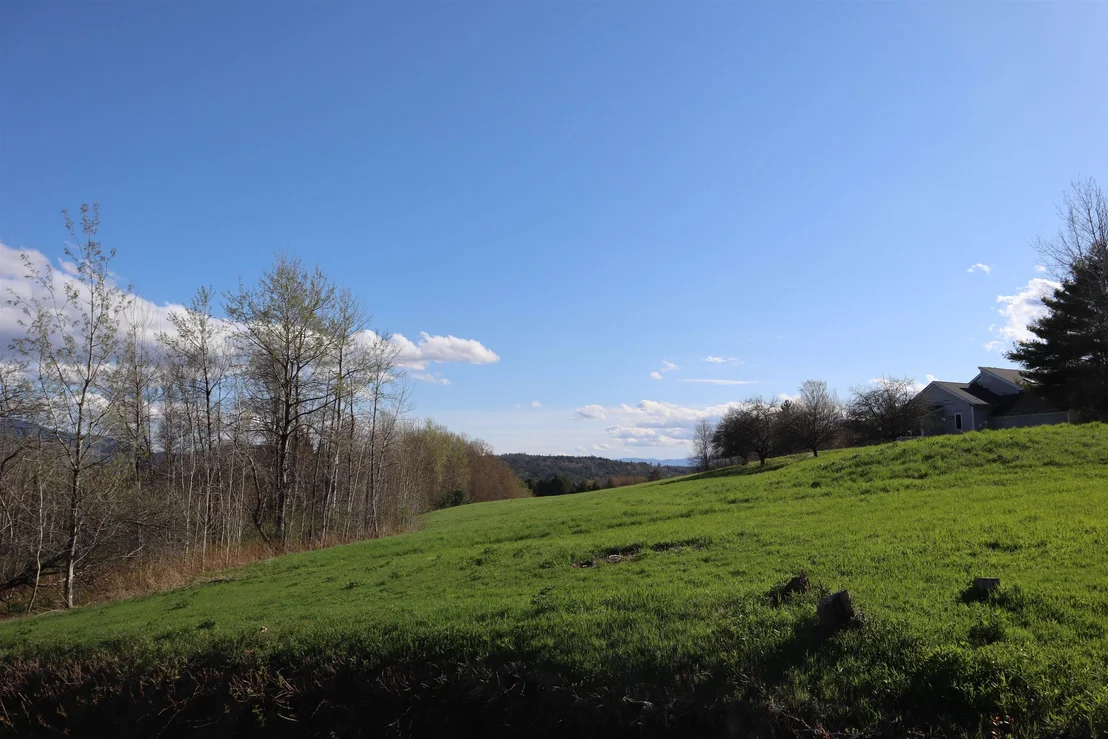Photo of 1061 Weeks Hill