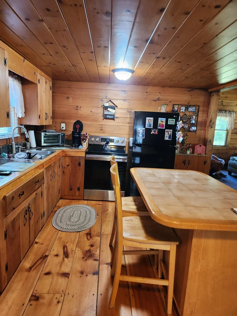 Photo of 253 Back Ashuelot
