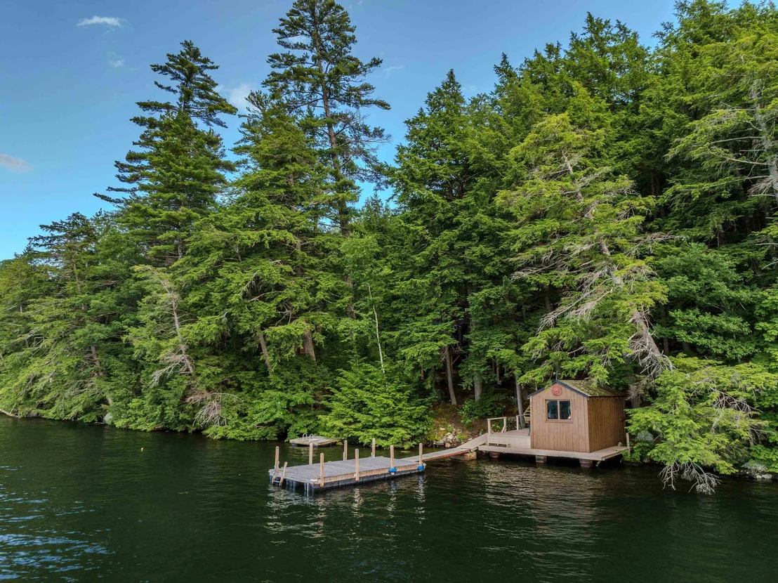 Photo of 16 Hemlock